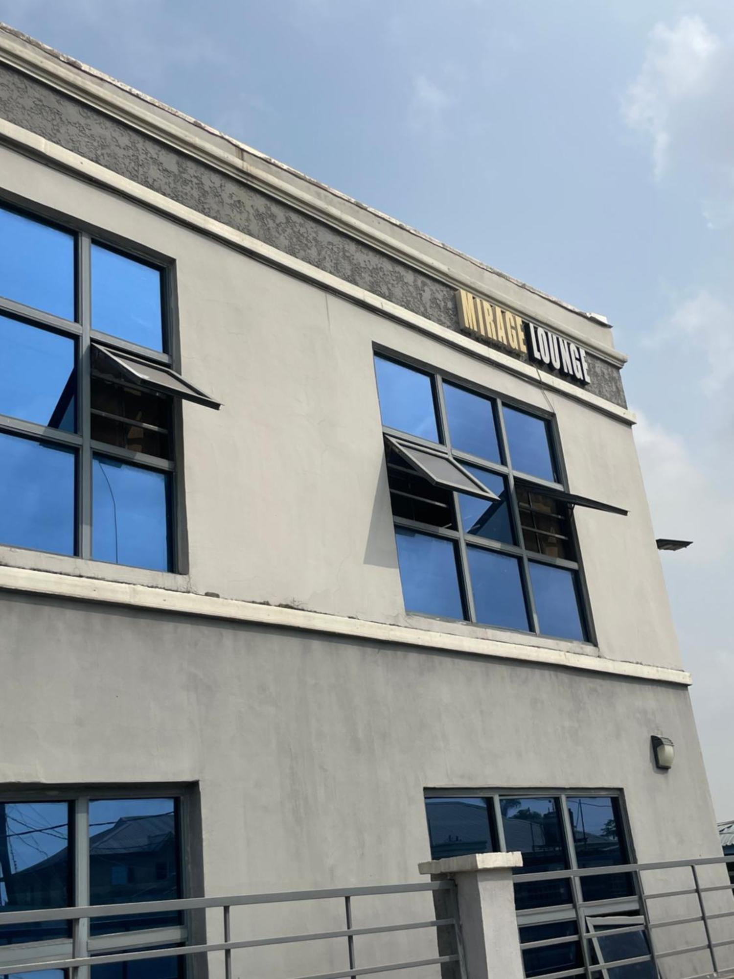 Mirage Lounge Otel Aja Dış mekan fotoğraf